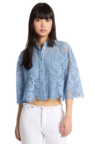 Cropped košulja od čipke u heklanom stilu