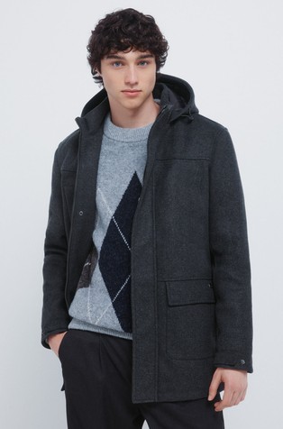 Kratak kaput s kapuljačom i umjetnim punjenjem