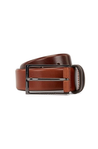Vegetable-tanned leather belt with gunmetal hardware