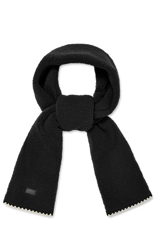 Šal od kovrčave tkanine s valovitim obrubom