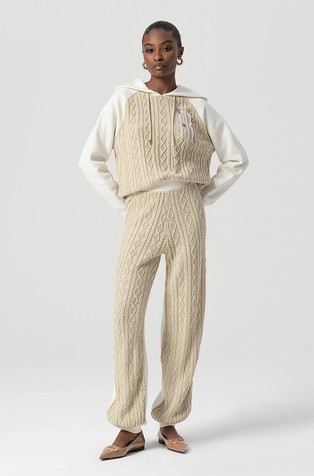 Pleten donji dio trenirke s raznobojnim blokovima