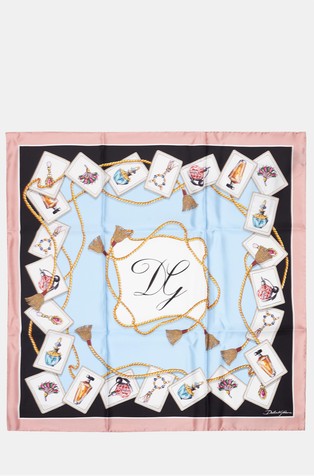 Svilena marama s motivima parfema