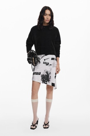 2-u-1 haljina s motivima iz novina