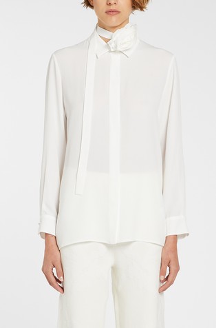 Košulja od crêpe de chine mješavine svile s ukrasnim cvijetom