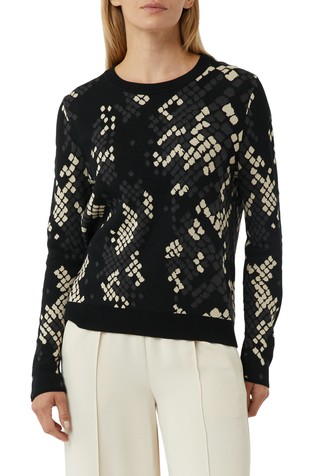 Pleten pulover sa žakard uzorkom