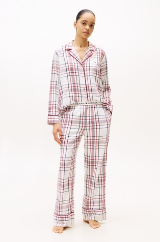 Essential poklon komplet: flanelska pidžama i papuče