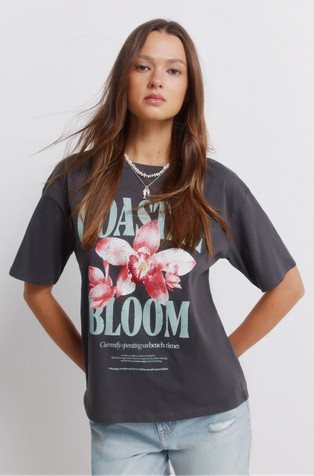 Majica s tropskim otiskom