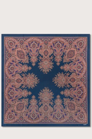 Silk foulard with pattern