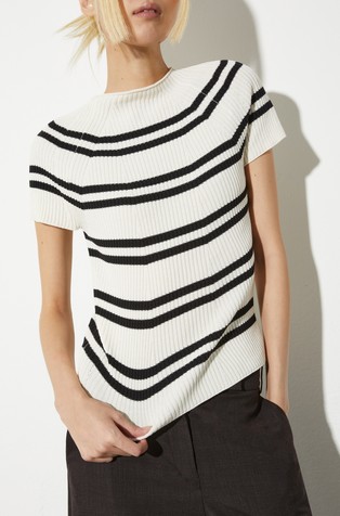 Slim fit rebrasto pletena majica kratkih rukava