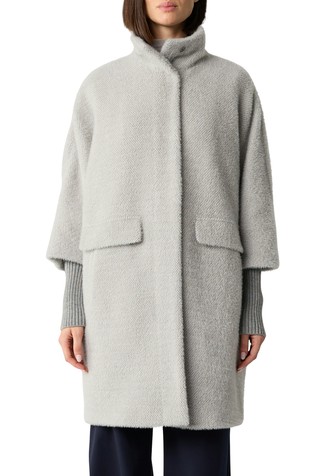 Labav kaput s pletenim rukavima