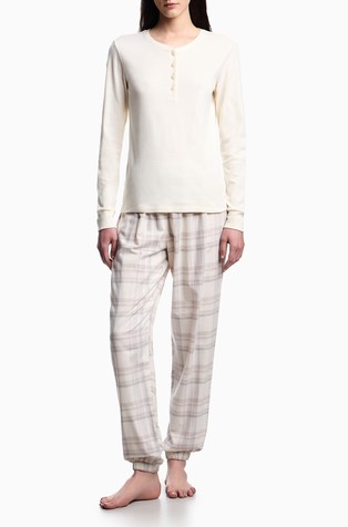 Pidžama dugih rukava s kariranim hlačama