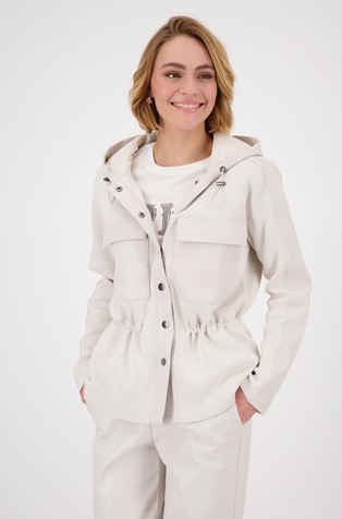 Jakna s kapuljačom i kontrastnim detaljima