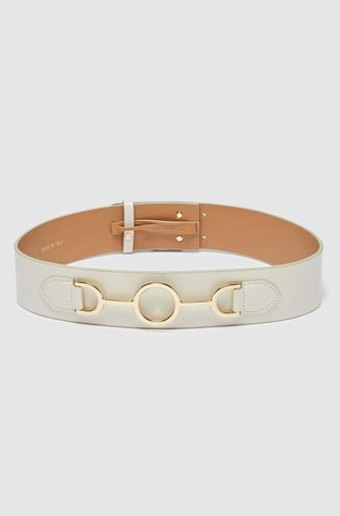 Širok kožni remen s metalnim detaljem