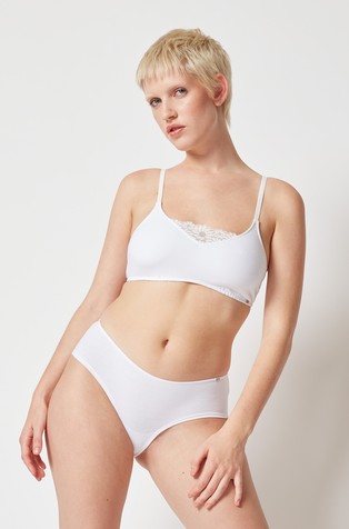 Every day in cotton/lace crop top