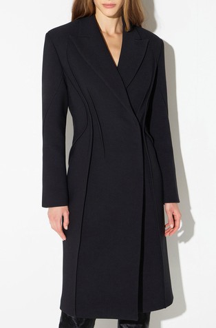 Slim coat in double layer crêpe fabric
