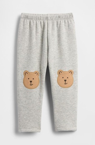 Podstavljen donji dio trenirke za bebe