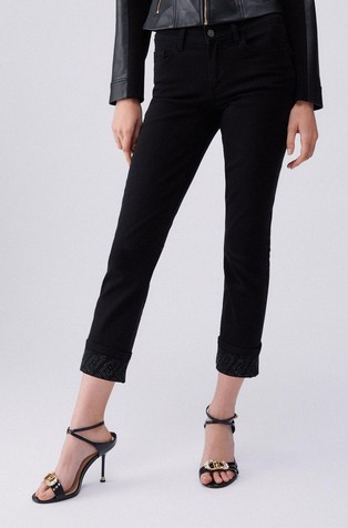 Skinny fit hlače s ukrasnim kamenčićima