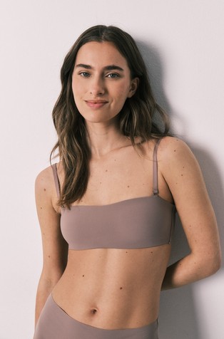 Seamless bandeau bra