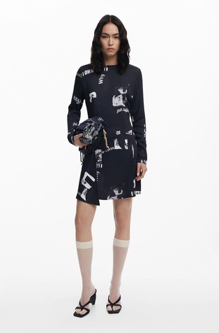 Kratka haljina s motivima iz novina