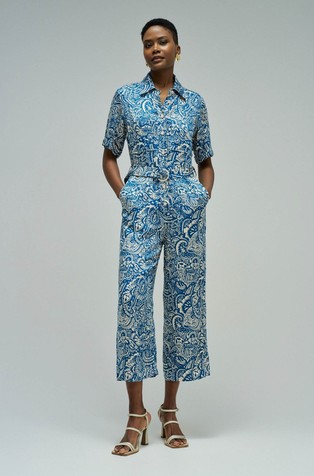 Kombinezon s cvjetnim uzorkom