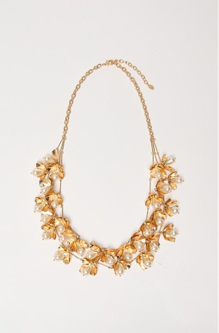 Pearls-detail necklace