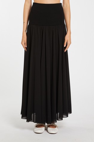 Zvonasta suknja s pletenim strukom