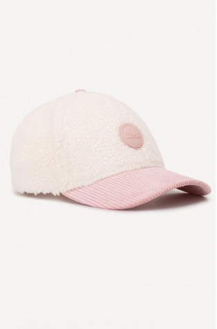 Kapa sa šiltom od kovrčave tkanine