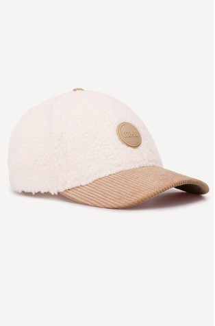 Kapa sa šiltom od kovrčave tkanine