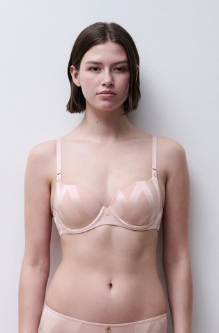 Glaze covering t-shirt bra