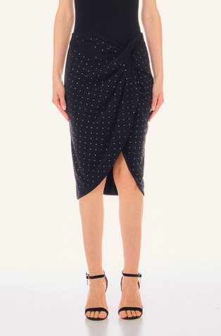 Suknja s ukrasnim kamenčićima