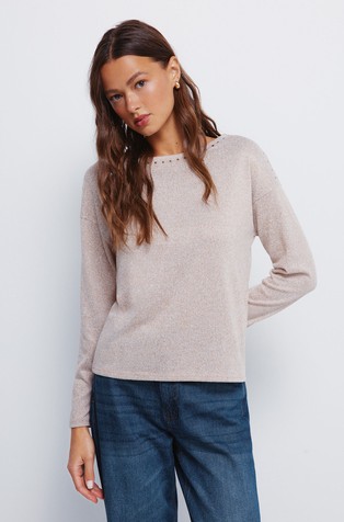 Majica s čamac izrezom i zakovicama