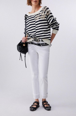 Pleten pulover s prugastim uzorkom i ukrasnim kamenčićima