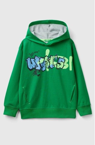 Pulover s kapuljačom i otisnutim grafitima