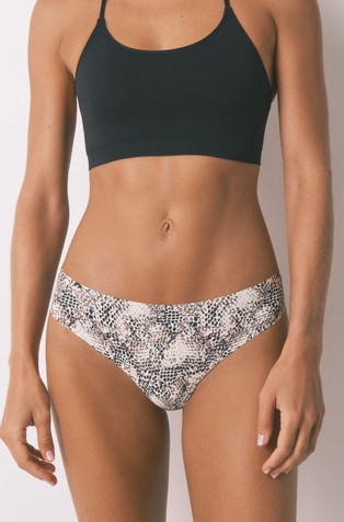 Bešavne brazilke sa životinjskim uzorkom