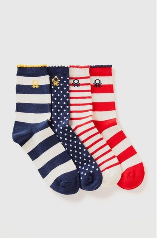 Paket od 4 para čarapa s uzorkom