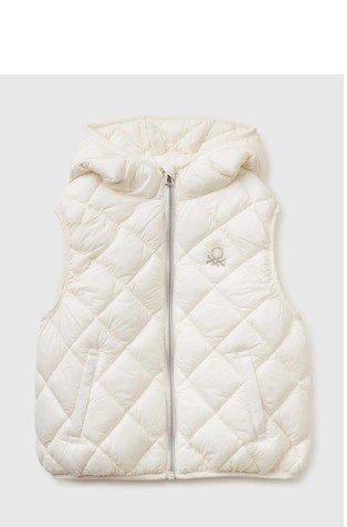 Quilted vest with hood