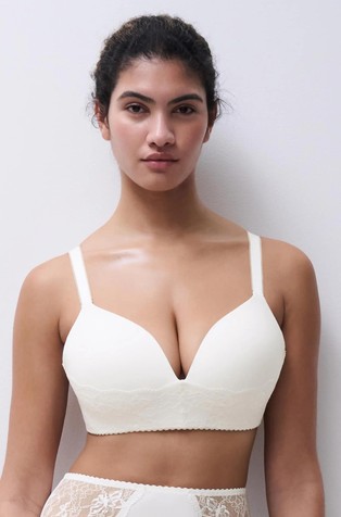 Kiss plunge bra with lace