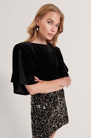 Široka majica kratkih rukava od velura