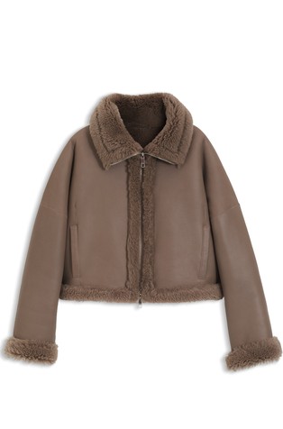 Kožna jakna s krznenim obrubima