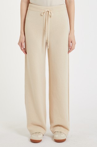 Monochrome pletene hlače