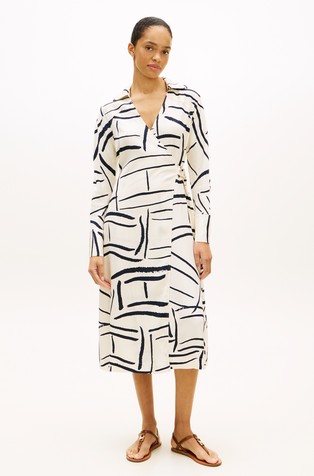 Viskozna haljina na preklop s uzorkom