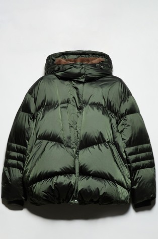 Oversized jakna punjena paperjem s kapuljačom