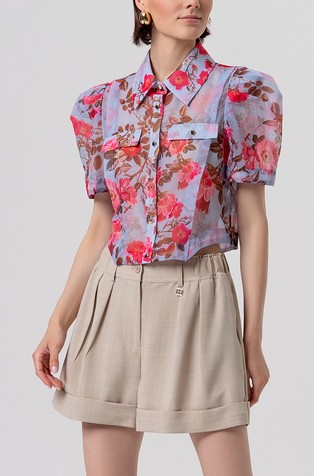 Zvonaste kratke hlače s naborima