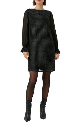 Dress in crochet lace with glitter yarn