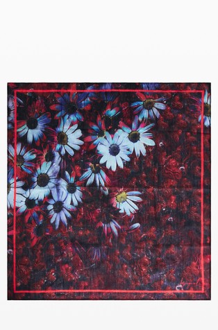 Marama s uzorkom srca i tratinčica