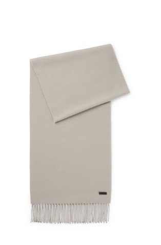 Pleten vuneni šal s logo našivkom