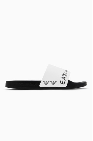 Unisex slides with contrast logo