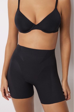 Push-up kratke hlače s učinkom oblikovanja