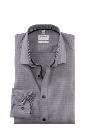 Level Five body fit košulja