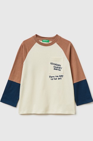 Color block long sleeved T-shirt